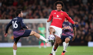 Zirkzee là lời giải duy nhất cho Carrick trước Chelsea
