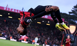 Junior Kroupi chưa sẵn sàng đá chính cho Bournemouth