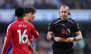 Thua Chelsea, Carrick từ chối đổ lỗi cho Lisandro Martinez