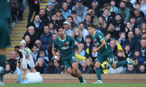 Haaland tịt ngòi, ngôi đầu Man City lung lay dữ dội