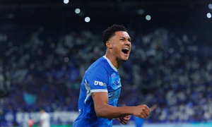 Al Hilal dễ dàng hạ Al Fateh 2-0 sau 23 cú sút áp đảo