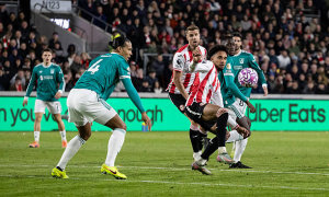 Liverpool lao đao vì bài toán bóng dài: Arne Slot chưa tìm ra lời giải