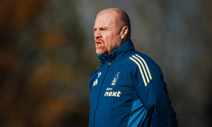 Dyche lên tiếng bảo vệ Amorim, bác bỏ tin đồn chỉ trích Man United