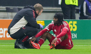 Liverpool tổn thất lực lượng, Frimpong nghỉ dài hạn