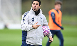 Cuộc đua vô địch Ngoại hạng Anh đổi chiều: Liverpool và Chelsea khủng hoảng, Arsenal rộng đường bứt phá