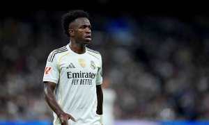 Vinicius bị nhắc khéo sau pha đá hỏng phạt đền