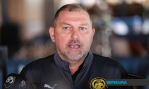 Khủng hoảng bủa vây tuyển Malaysia, HLV Peter Cklamovski tính đường rút lui