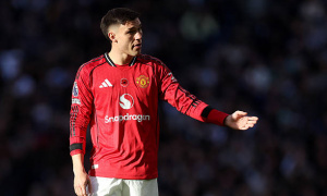 Manuel Ugarte đối mặt nguy cơ trở thành 'bom xịt' tại Manchester United