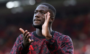 Liverpool ra tay trước, tương lai Konate phụ thuộc quyết định của chính anh