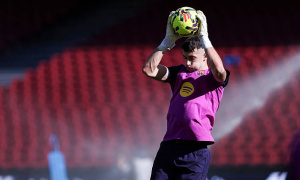 Barcelona điều chỉnh lực lượng: Joan Garcia bắt chính, Raphinha dự bị