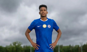 Estevao lên tiếng về Yamal sau màn Chelsea thắng Barcelona 3-0 tại Champions League