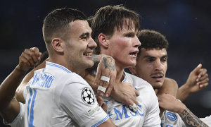 McTominay lên tiếng đúng lúc, Napoli níu giữ hy vọng lọt vào vòng KO Champions League