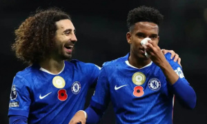 Rooney ca ngợi Cucurella: “Hậu vệ trái hay nhất tôi từng thấy trong nhiều năm”