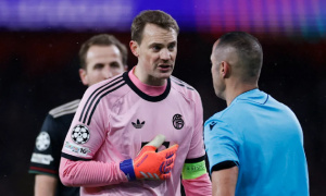 Neuer giải thích khoảnh khắc dâng cao thất bại, mở ra bàn thắng quyết định cho Martinelli