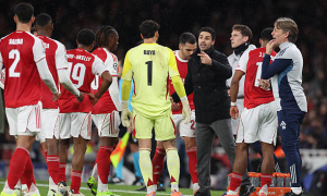 Arsenal vươn mình thành ứng viên số một Champions League, Liverpool chạm đáy hy vọng