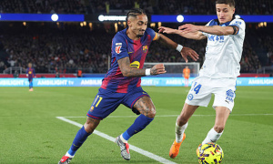 Barcelona thắng trận nhưng Flick chưa hài lòng, Raphinha trở lại tạo điểm nhấn