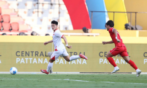 U22 Việt Nam thắng nhọc, tranh cãi bùng lên từ bàn quyết định