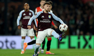 Liverpool đón Elliott trở lại giữa lúc tương lai Salah bất ổn