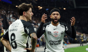 Corinthians dừng bước cay đắng ở bán kết Copa do Brasil khi Depay mờ nhạt