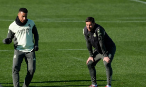 Khủng hoảng tại Bernabeu: Xabi Alonso đứng trước ngày chia tay Real Madrid, Mbappe bị cuốn vào vòng xoáy bất ổn