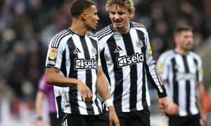 Newcastle United tiếp tục là trọng tâm đầu tư chiến lược của PIF, bác bỏ tin đồn nhắm tới Barcelona