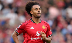 Zirkzee rơi vào bế tắc tại Old Trafford, AS Roma sẵn sàng ra tay