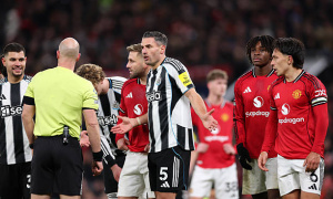 Newcastle lại chịu thiệt vì VAR, thua MU trong trận cầu gây tranh cãi