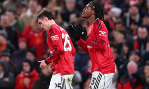 Patrick Dorgu ghi siêu phẩm, Man Utd vượt khó trước Newcastle