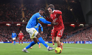 Florian Wirtz ghi bàn nhưng Slot nhấn mạnh yêu cầu khắt khe