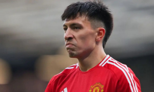 Lisandro Martinez thẳng thắn mổ xẻ cú sảy chân của Man Utd trước Wolves