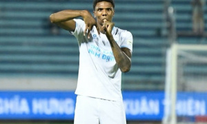 Báo Hàn lo ngại 'người khổng lồ' 2m06 gia nhập ĐT Việt Nam, gây khó cho các đội châu Á