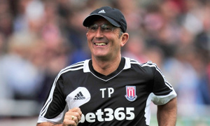 Tony Pulis và di sản “bóng chết”: Khi Stoke City biến ném biên thành nghệ thuật