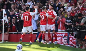 Arsenal bị hiểu lầm: Khi sự thực dụng trở thành biểu tượng của tiến hóa bóng đá Anh