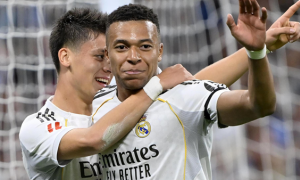 Real Madrid thắng áp đảo Valencia: Mbappe tỏa sáng, Bellingham ghi siêu phẩm