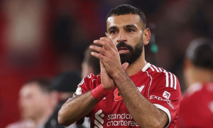 Salah ghi 250 bàn cho Liverpool, Slot: “Điều gần như không tưởng”