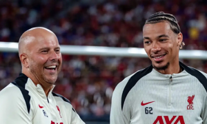 Ekitike dạt trái: Chiến thuật mới của Arne Slot giúp Liverpool đa dạng tấn công