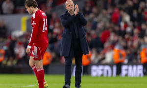 Khi Arne Slot tự làm khó mình: Liverpool vỡ trận vì những quyết định sai lầm