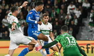 Bellingham giải cứu Real Madrid thoát thua trước Elche trong trận cầu nghẹt thở