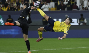 Siêu phẩm tái hiện 2018: Ronaldo chứng minh tuổi tác chỉ là con số