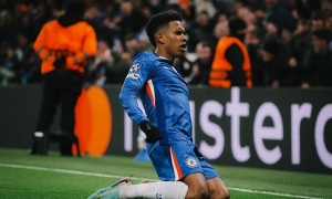 Hủy diệt Barcelona 3-0, Chelsea trình làng siêu tài năng Estevao