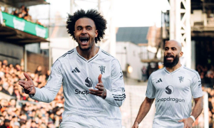 Crouch chỉ ra điều Zirkzee còn thiếu dù ghi bàn giúp Man Utd thắng Palace