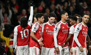 Phong độ ổn định nhưng Arsenal cần vượt qua áp lực để vô địch