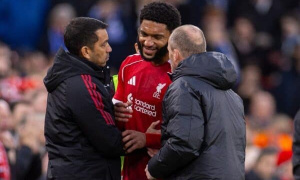 Joe Gomez chấn thương và hồi chuông báo động đỏ: Liverpool buộc phải 'phá két' mua trung vệ