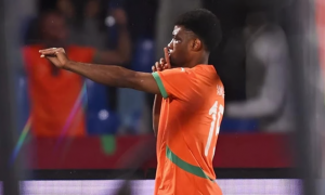 Amad Diallo rực sáng, Bờ Biển Ngà nhọc nhằn khuất phục Mozambique ngày ra quân AFCON 2025