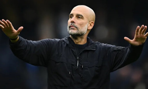 Guardiola công kích trọng tài dù Man City giành 3 điểm