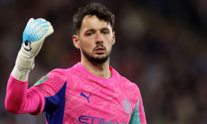 Pep Guardiola ca ngợi James Trafford: 'Sẽ sớm là số 1 tuyển Anh'