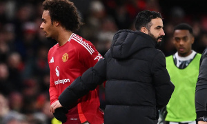 Roma quyết “giải cứu” Zirkzee: MU sẵn sàng bán nếu được giá