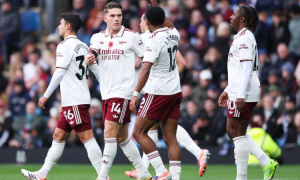 Arsenal bay cao ở ngôi đầu Ngoại hạng Anh: Sức mạnh 'toàn diện' từ bóng chết đến phòng ngự thép