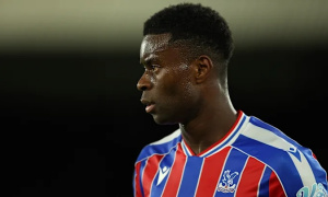 Bayern Munich gây khó cho Liverpool: Theo sát Marc Guehi nếu Upamecano rời đi