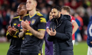 De Ligt 'tiến hóa' thành Beckenbauer mới dưới bàn tay Ruben Amorim tại Manchester United